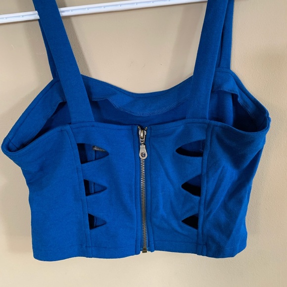 Seductions Tops - ❌SOLD❌Blue Crop Top 💙